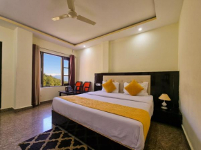 Hotel Satnam Grand Dalhousie !! Main Highway Hotel ! Balcony Rooms ! Parking Space ! Mountain View